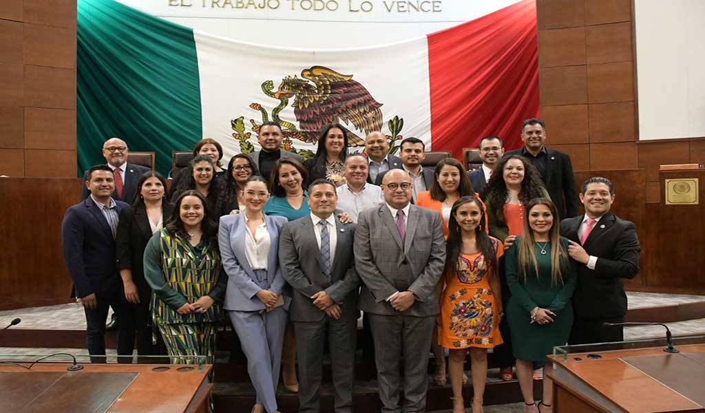 Presentan cartelera de lucha libre para comunidad de Tacoaleche