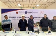 Gobernador del estado realiza entregar equipamiento a los policías municipales en Mazapil
