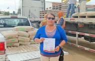 BENEFICIA GOBIERNO DE ZACATECAS A 100 FAMILIAS DE SOMBRERETE CON ENTREGA DE PAQUETES DE CEMENTO