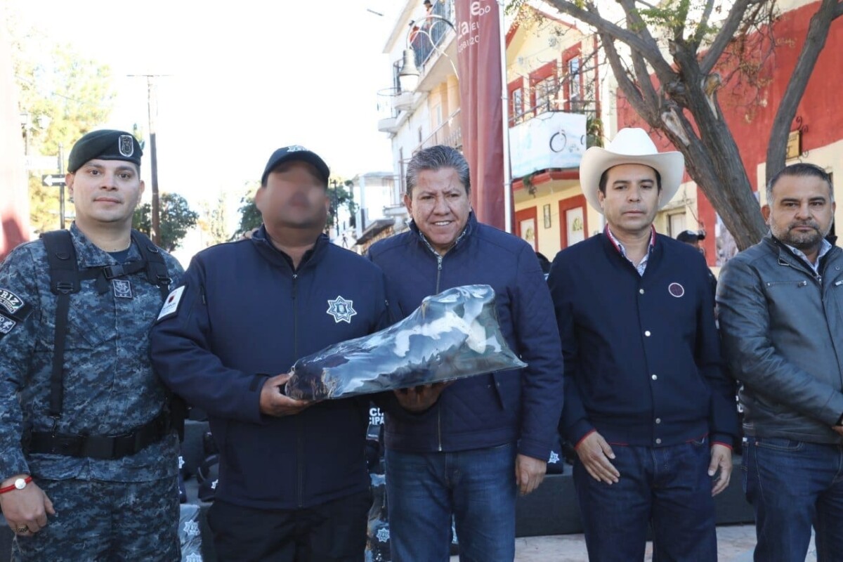 En Pinos, Fuerzas de Seguridad detienen a probable generador de violencia; aseguran armas y vehículos